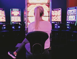 Interface du casino Cbet montrant les jeux et bonus